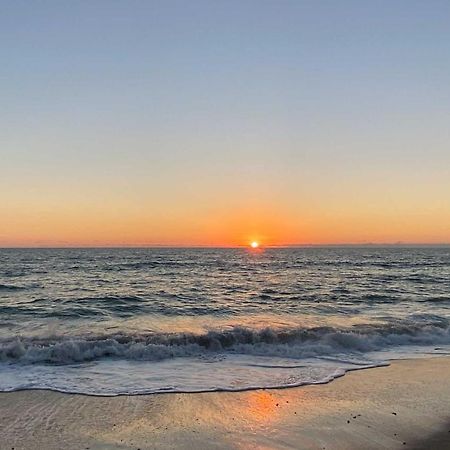 Walk To Shore Satellite Beach Condo With Ocean View Eksteriør bilde