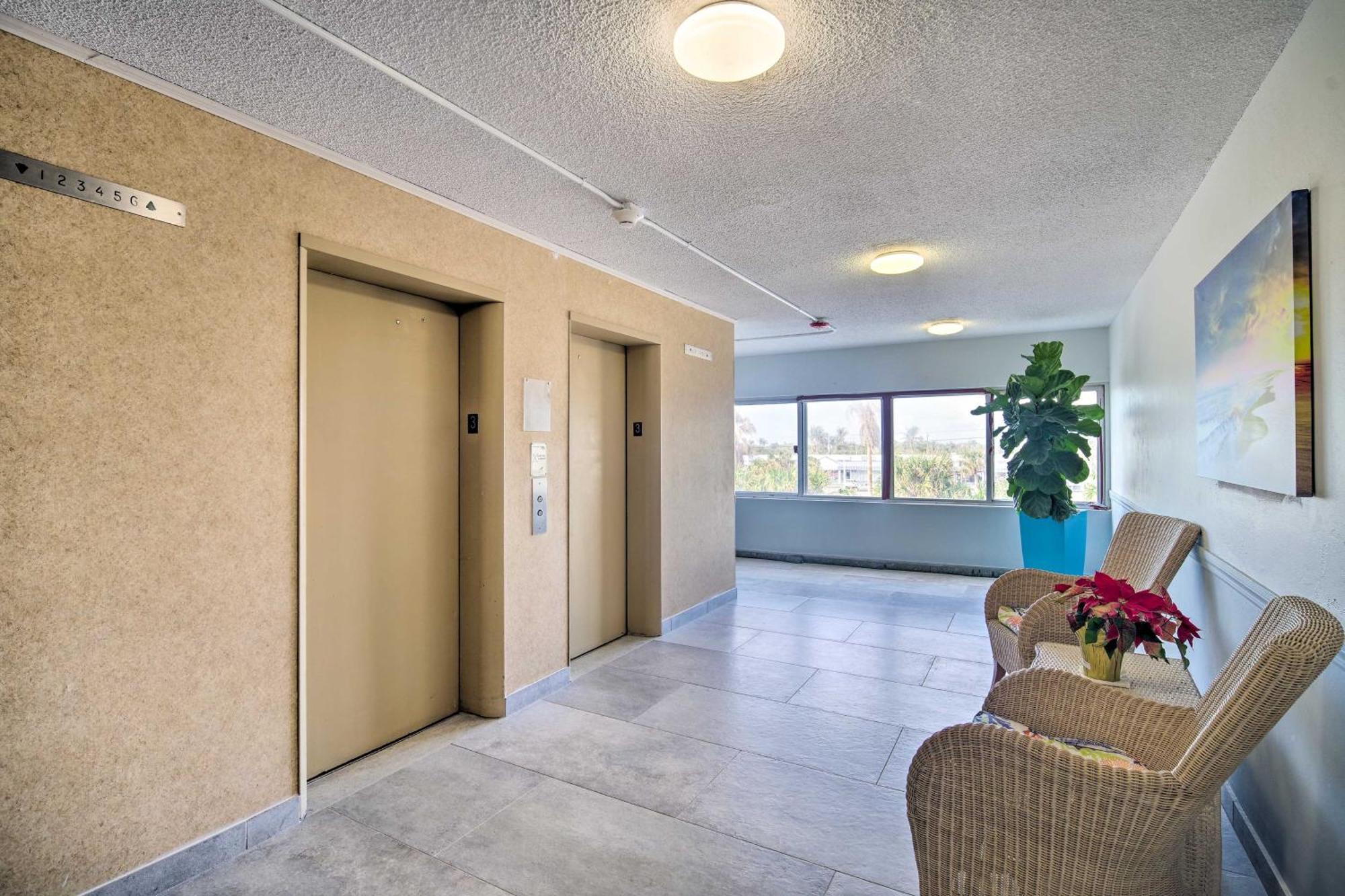 Walk To Shore Satellite Beach Condo With Ocean View Eksteriør bilde
