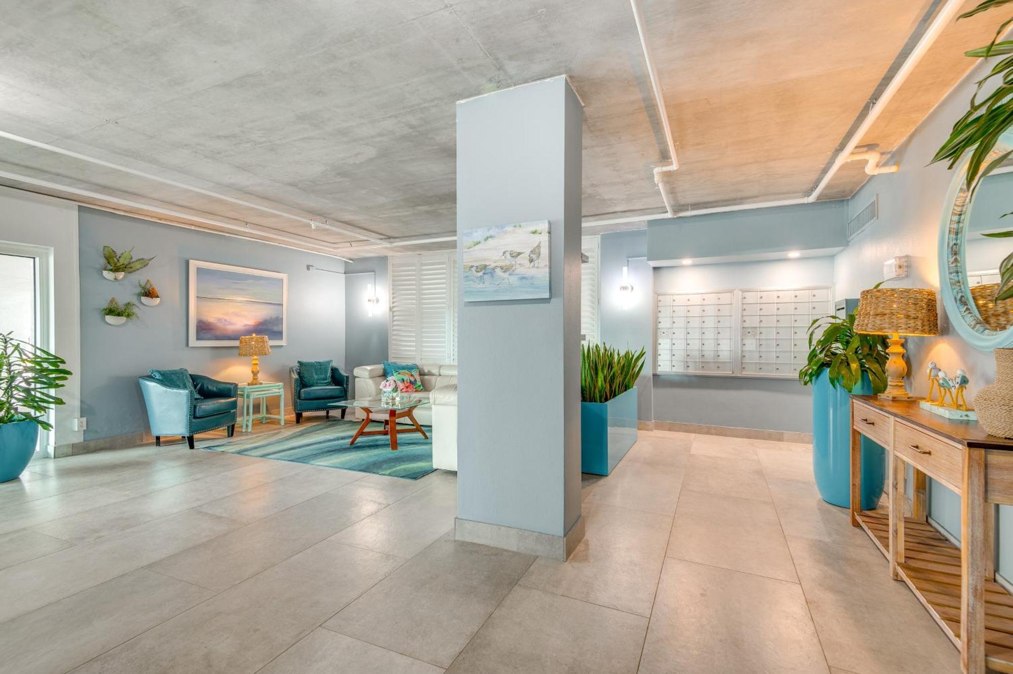 Walk To Shore Satellite Beach Condo With Ocean View Eksteriør bilde