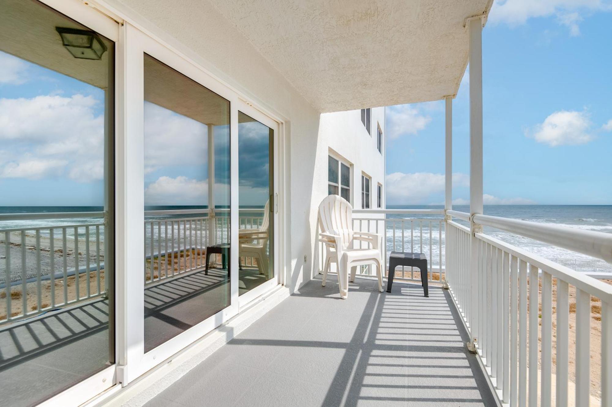 Walk To Shore Satellite Beach Condo With Ocean View Eksteriør bilde