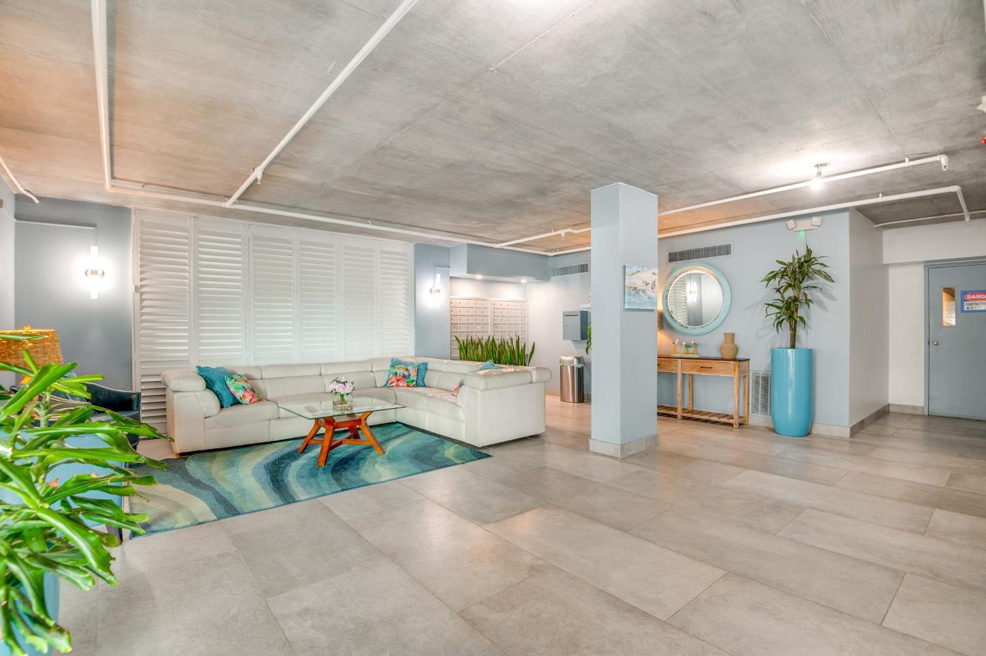 Walk To Shore Satellite Beach Condo With Ocean View Eksteriør bilde